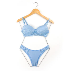 CONJUNTO DE RENDA COM BOJO AZUL CLARO - TAM G