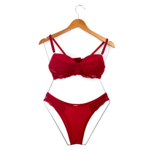 CONJUNTO DE RENDA COM BOJO VERMELHO - TAM G